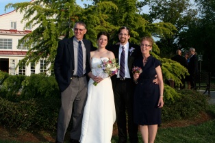 2010-04-23-235 Lindsay-Andrew Wedding.jpg